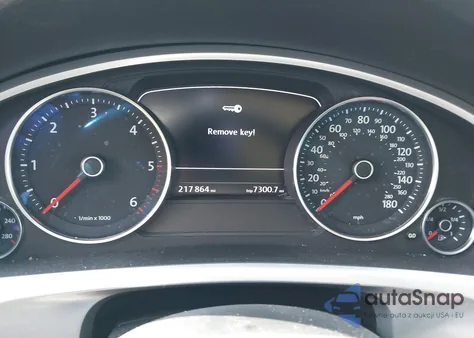 2013 Volkswagen Touareg Tdi Lux z USA, uszkodzony, nr VIN WVGEP9BP7DD006100